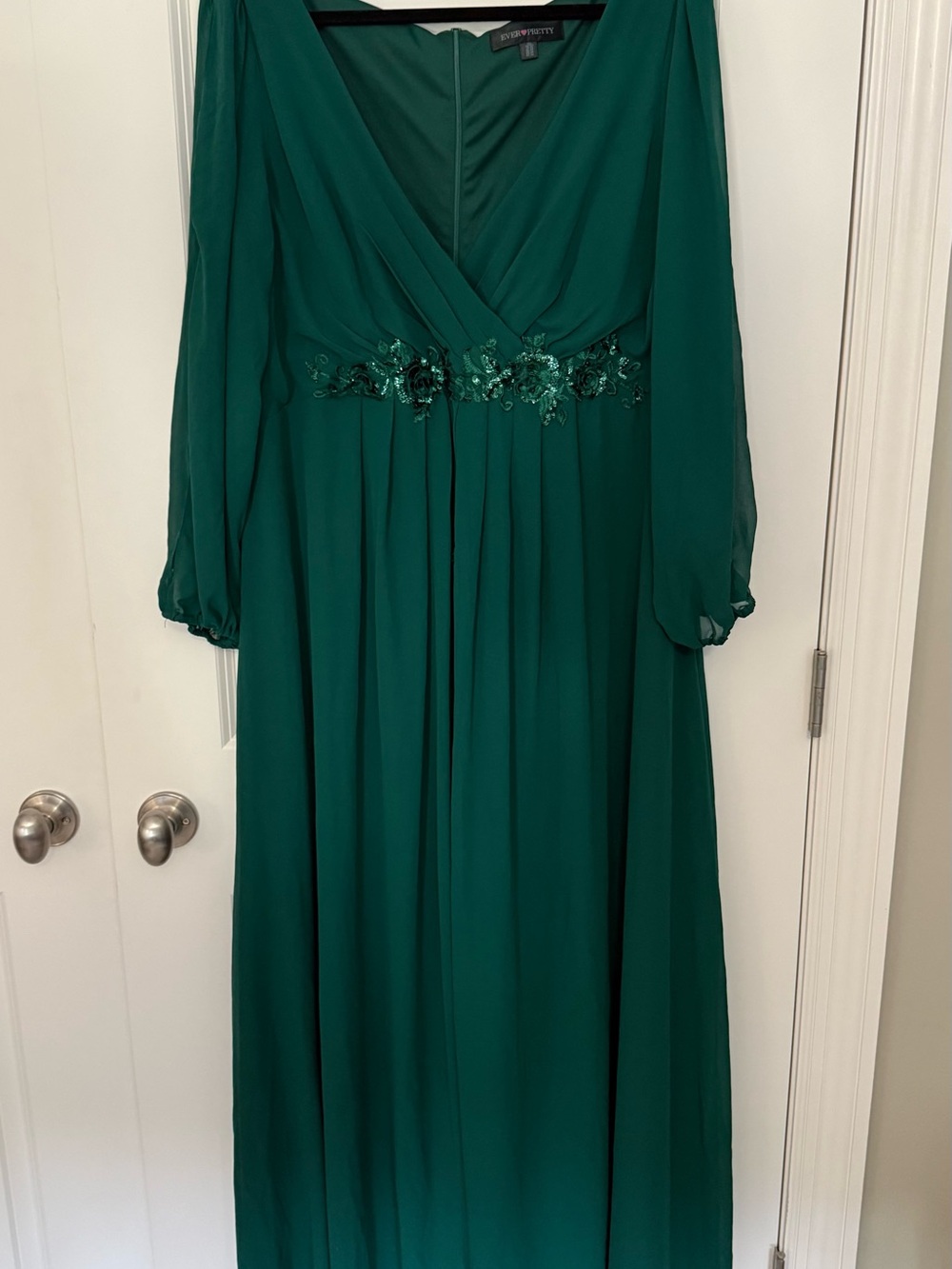 Ever Pretty Emerald Green Chiffon V-Neck Evening Gown